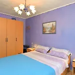 Predrag 498 아파트